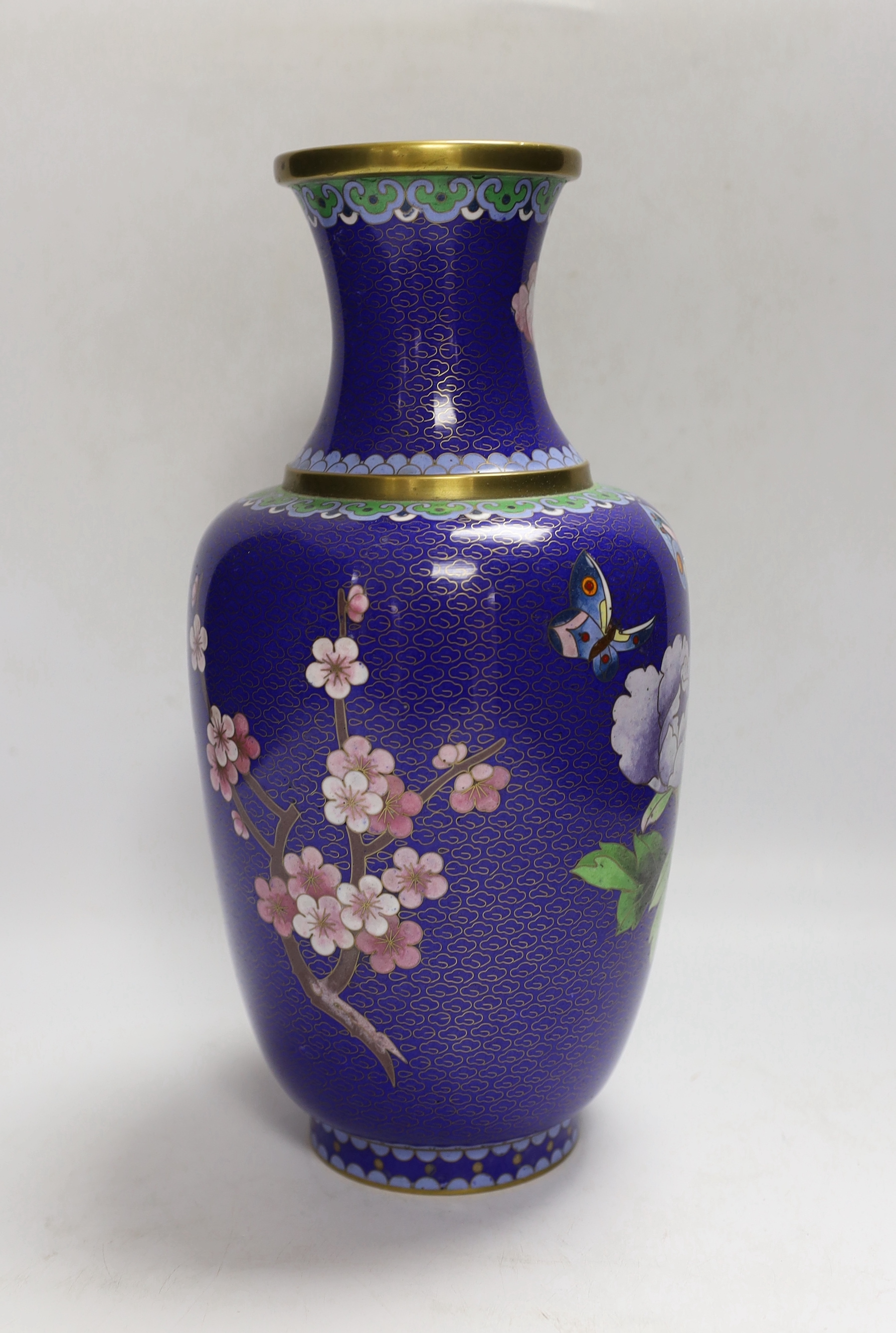 A Chinese cloisonné enamel vase, 31cm